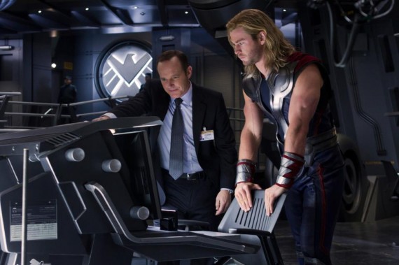 Avengers thor coulson 570x379