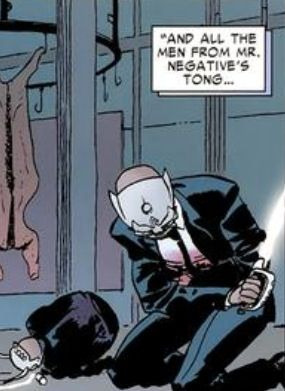 Mr. Negative: ♫ Let me see that Tong&#8230; that Tong-ta-ta-ta-Tong! ♫♪